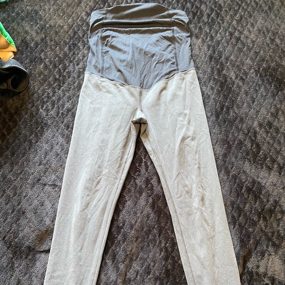 Gray Maternity leggings size XS